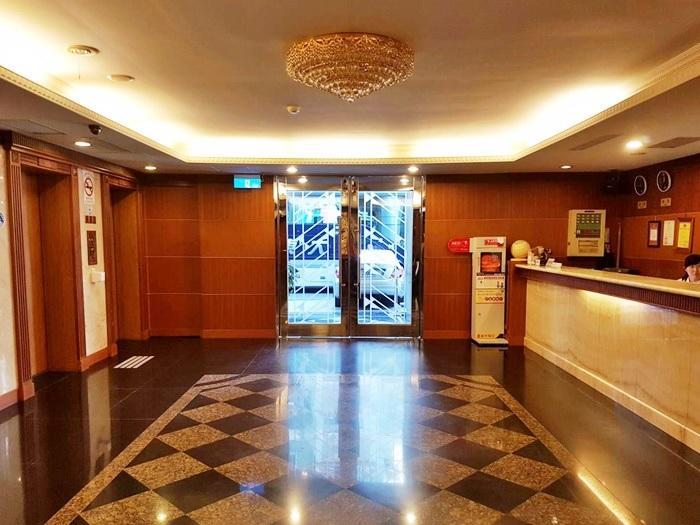Jing Jing Holiday Hotel Kaohsiung Esterno foto