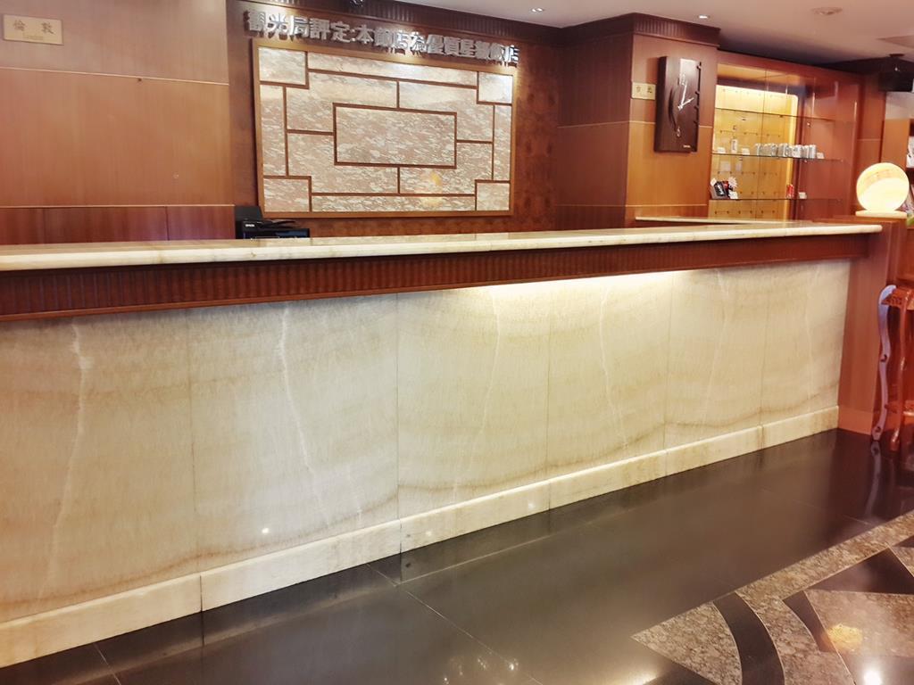 Jing Jing Holiday Hotel Kaohsiung Esterno foto