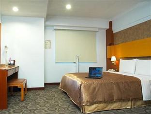 Jing Jing Holiday Hotel Kaohsiung Esterno foto